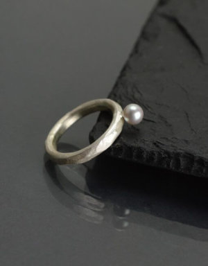 Silver Pearl Silver Ring