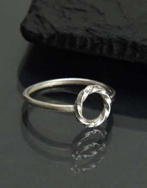 Silver Small Circle Ring