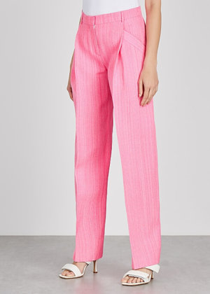 https://www.harveynichols.com/brand/jacquemus/388571-le-pantalon-loya-pink-wide-leg-trousers/p3794625/