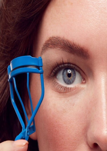 blue eyelash curler