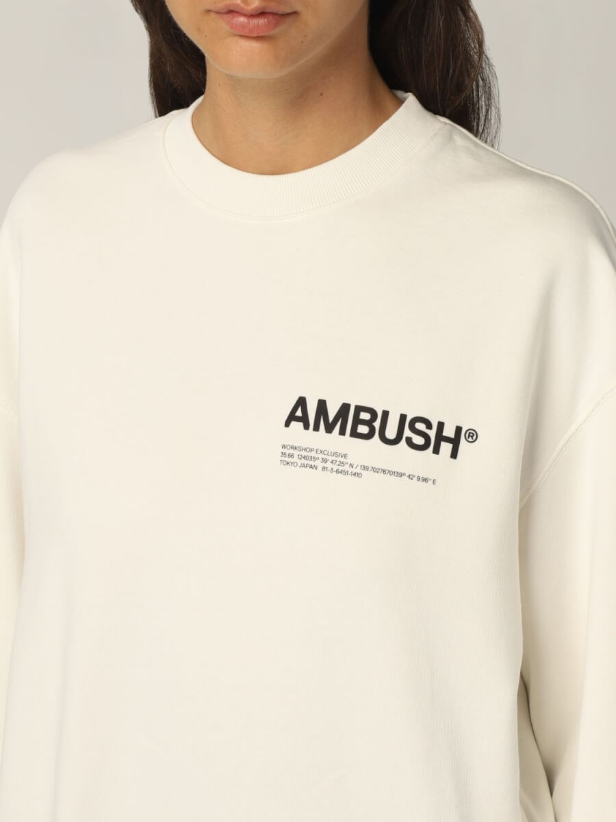 cream coloured ambush print crewneck sweatshirt