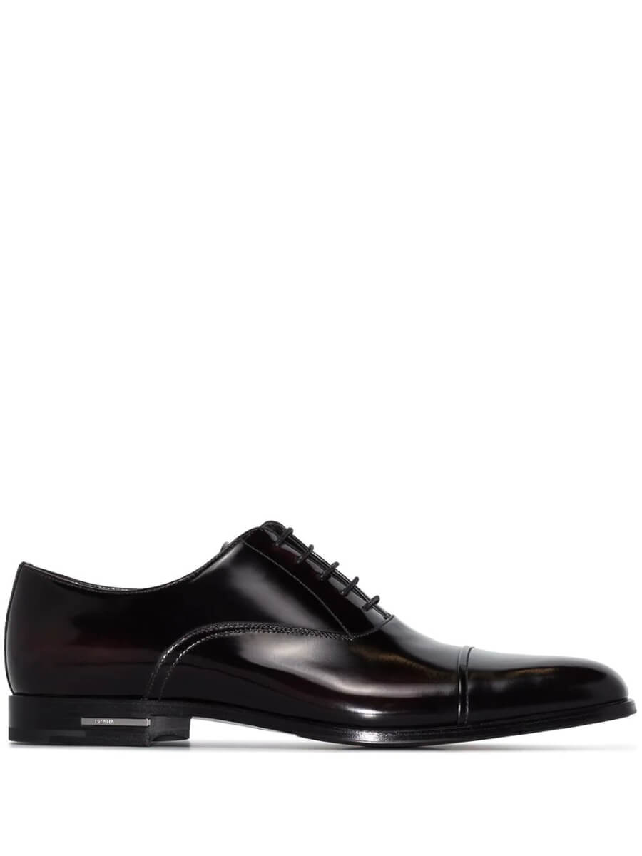 Prada lace-up Oxford shoes. Classic Men's wear