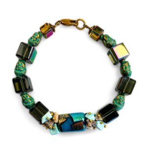 Bellus Domina - Abstract Blue Beaded Face Bracelet