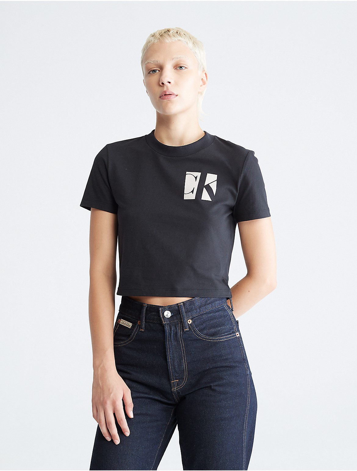 Calvin Klein Women's Monogram Logo Boxy Cropped T-Shirt - Black - XS