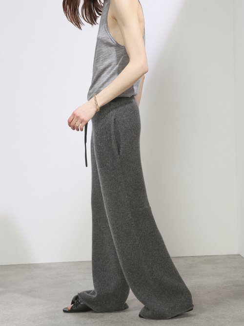 Raey - Wide-leg Knitted Cashmere Trousers - Womens - Charcoal