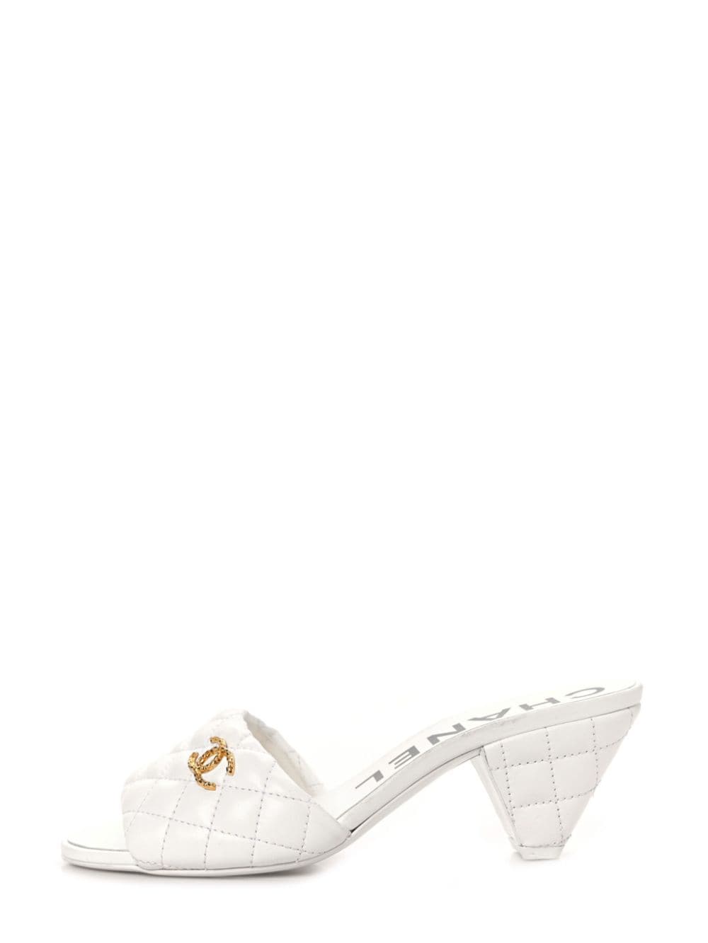 CHANEL Pre-Owned CC diamond-quilted sandals - White