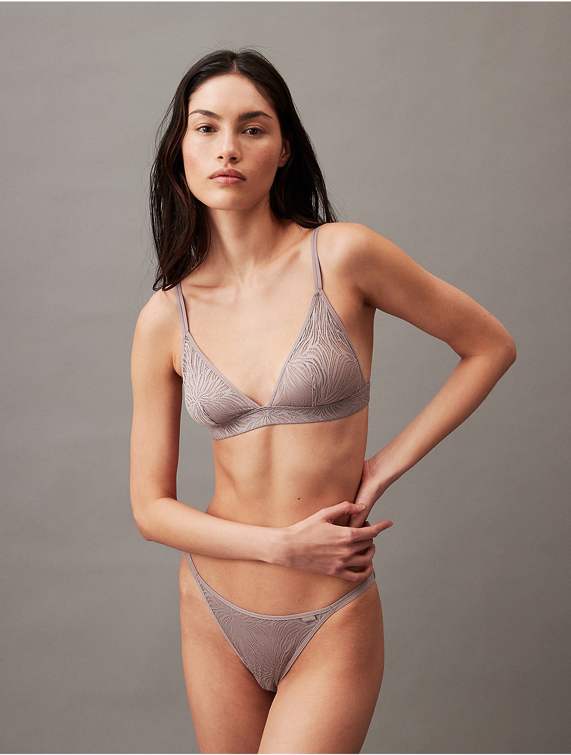 Calvin Klein Women's Sheer Marquisette Lace Unlined Triangle Bralette - Grey - XS