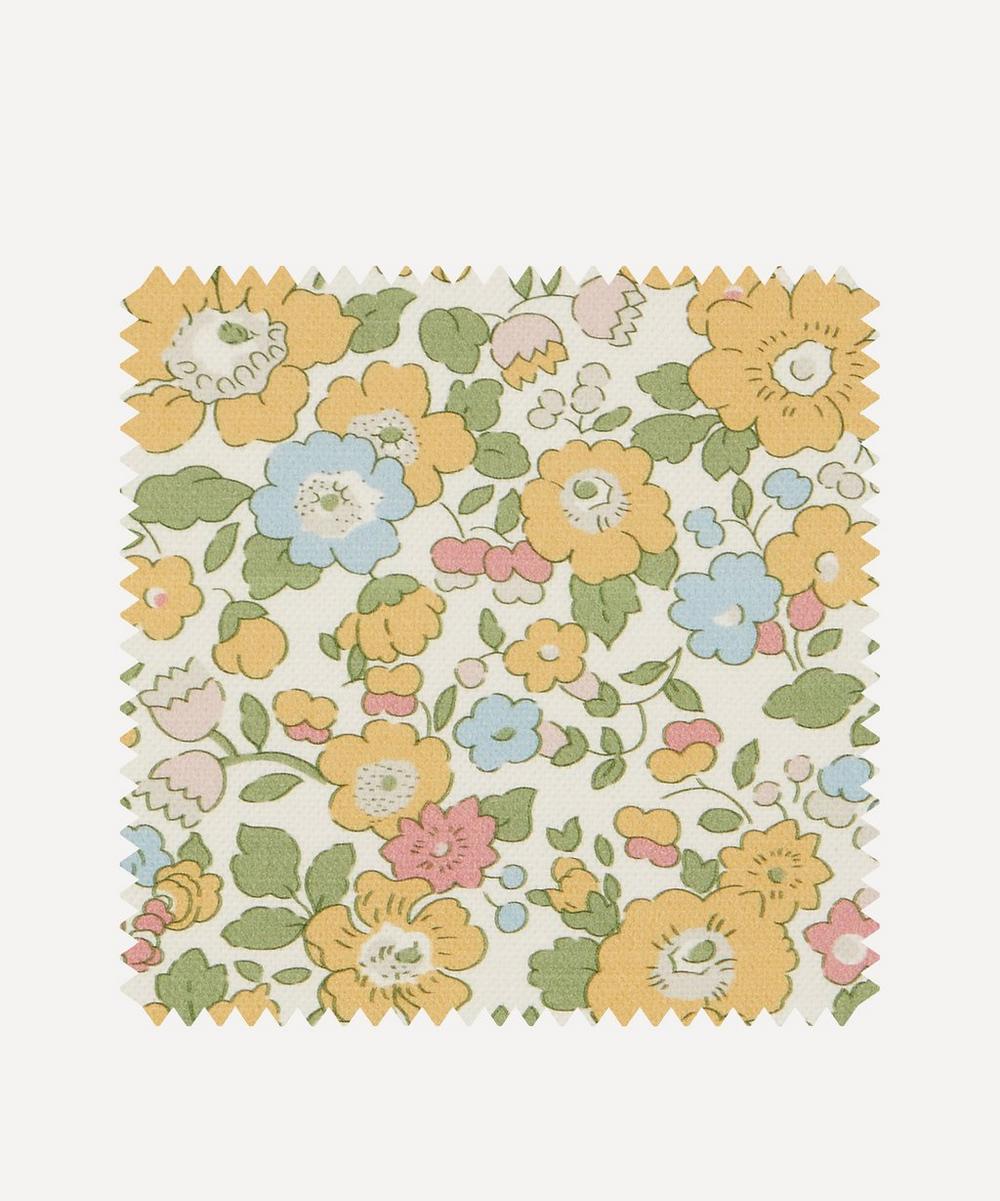 Fabric Swatch - Betsy Flora Cotton in Yarrow Liberty Fabrics